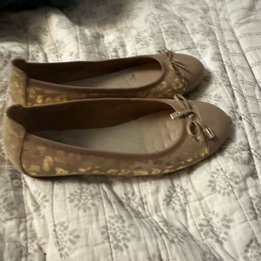 Vionic ballet flats Size 6 - Picture 2 of 6